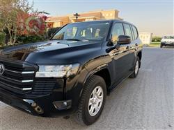 تۆیۆتا لاند کروزەر